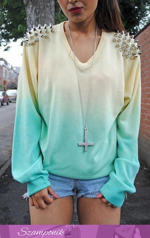 Fajny sweterek z ćwiekami ;)