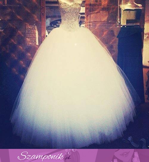 Piękna suknia ślubna - marzenie niejednej < 3