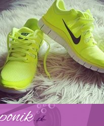 Neonowe nike