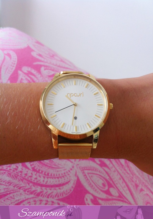 Piękny,złoty a zarazem delikatny zegarek