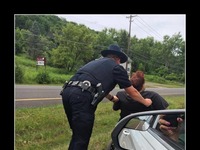 Szacunek dla takich policjantów!