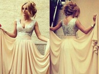 Efektowna suknia, bardzo ładna