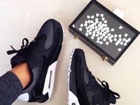 Czarne air maxy