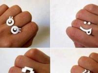 Fajowe pierścionki