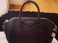 Kuferek od Givenchy