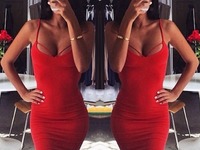 Seksowna czerwona sukienka