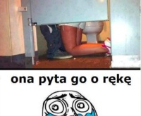 ZOBACZ o co zapytała go klękając w toalecie... hahaha! :D