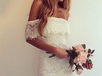 Piękna, biała, koronkowa sukienka