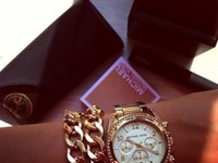 Złoty zegarek + bransoletki