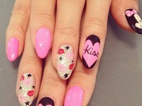 Miłosne paznokcie ;)